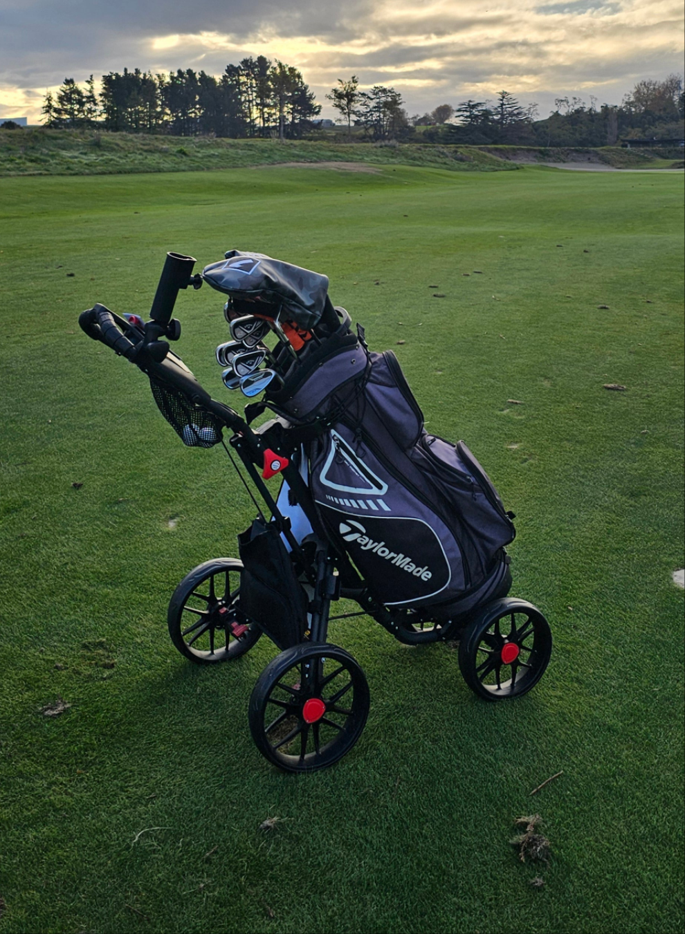 ParShark Golf Trundler 4 Wheel Umbrella Holder - Stealth