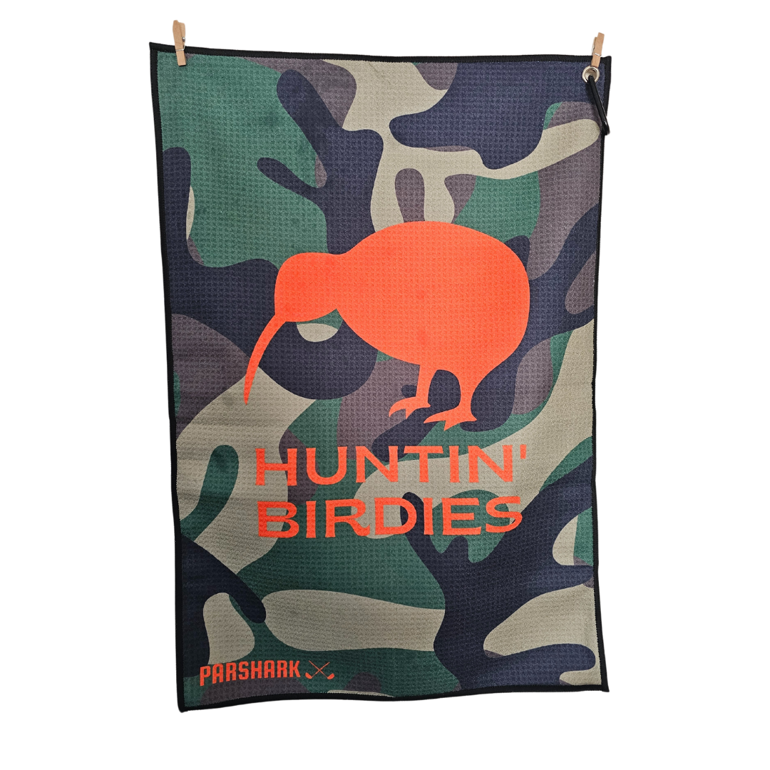ParShark Huntin' Birdies Golf Towel – 40x60 cm Polyester Waffle with Carabiner